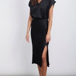 Rails silky midi skirt with side slit. In perfection condition, worn once.